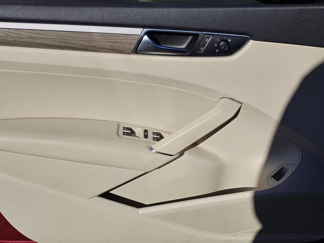 2018 Volkswagen Passat 2.0T SE (1VWBA7A36JC) with an Other engine, located at 7000 Northlake Connector, Columbus, GA, 31904, (706) 987-8085, 32.524975, -84.978134 - Looking for a reliable sedan that fits seamlessly into your busy lifestyle? Meet the 2018 Volkswagen Passat, the perfect vehicle for anyone navigating the daily hustle of work commutes, family outings, or weekend adventures. This stylish red sedan is not just a means of transport; it's a statement o - Photo#9