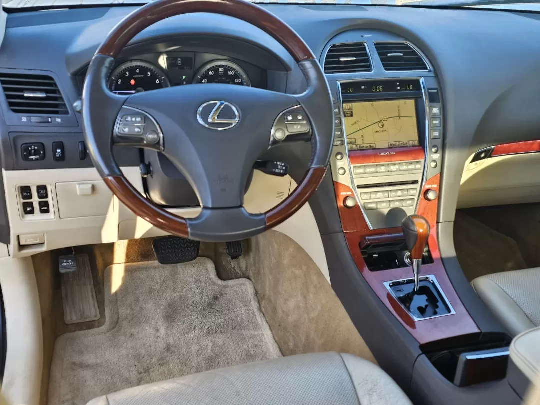 2011 Lexus ES 350 (JTHBK1EG5B2) with an Other engine, located at 804 22nd Ave, Phenix City, AL, 36870, (334) 297-1860, 32.484749, -85.024475 - Discover the perfect blend of style and comfort with this stunning 2011 Lexus ES 350, available now at Gils Auto - Phenix City #2. Located in the heart of Phenix City, AL at 804 22nd Ave, we specialize in providing exceptional vehicles to our community with our Buy Here Pay Here financing options, m - Photo#15