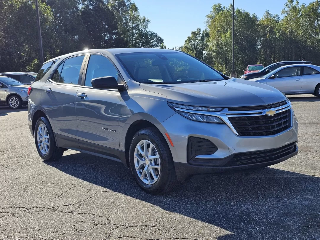 2023 /Medium Ash Gray Chevrolet Equinox LS (3GNAXHEG0PL) with an Other engine, located at 3959 U.S. 80 W, Phenix City, AL, 36870, (334) 297-4885, 32.469296, -85.135185 - **Discover Your Next Adventure with the 2023 Chevrolet Equinox LS at Gils Auto!**<br /> <br /> Are you ready to elevate your family outings, weekend getaways, or daily commutes? The 2023 Chevrolet Equinox LS is the perfect companion for those who crave versatility and comfort without compromising on - Photo#2