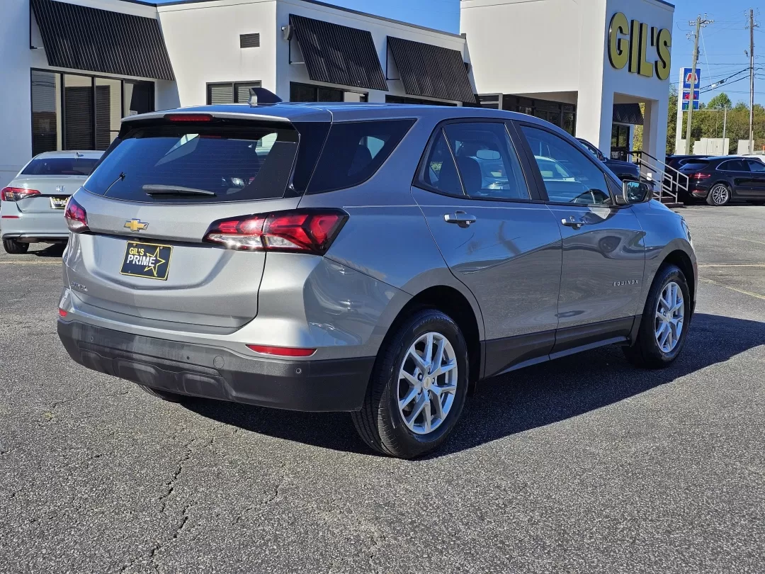 2023 /Medium Ash Gray Chevrolet Equinox LS (3GNAXHEG0PL) with an Other engine, located at 3959 U.S. 80 W, Phenix City, AL, 36870, (334) 297-4885, 32.469296, -85.135185 - **Discover Your Next Adventure with the 2023 Chevrolet Equinox LS at Gils Auto!**<br /> <br /> Are you ready to elevate your family outings, weekend getaways, or daily commutes? The 2023 Chevrolet Equinox LS is the perfect companion for those who crave versatility and comfort without compromising on - Photo#4