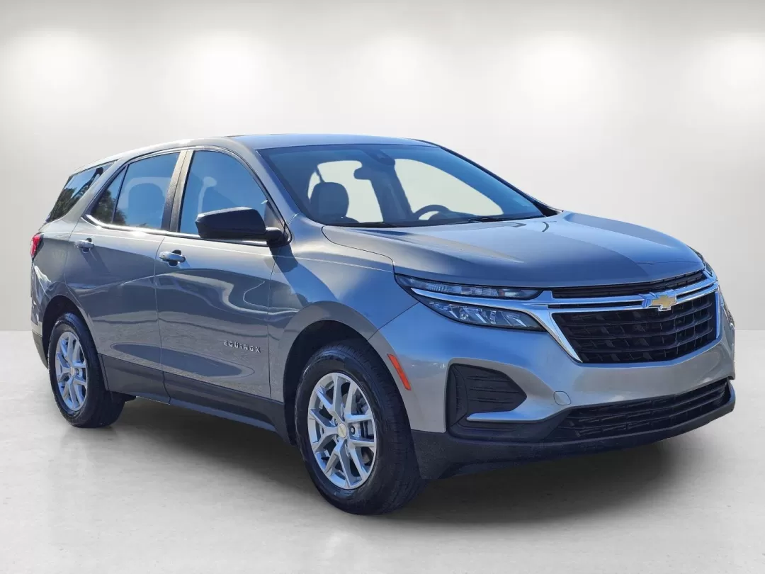 2023 /Medium Ash Gray Chevrolet Equinox LS (3GNAXHEG0PL) with an Other engine, located at 3959 U.S. 80 W, Phenix City, AL, 36870, (334) 297-4885, 32.469296, -85.135185 - **Discover Your Next Adventure with the 2023 Chevrolet Equinox LS at Gils Auto!**<br /> <br /> Are you ready to elevate your family outings, weekend getaways, or daily commutes? The 2023 Chevrolet Equinox LS is the perfect companion for those who crave versatility and comfort without compromising on - Photo#3