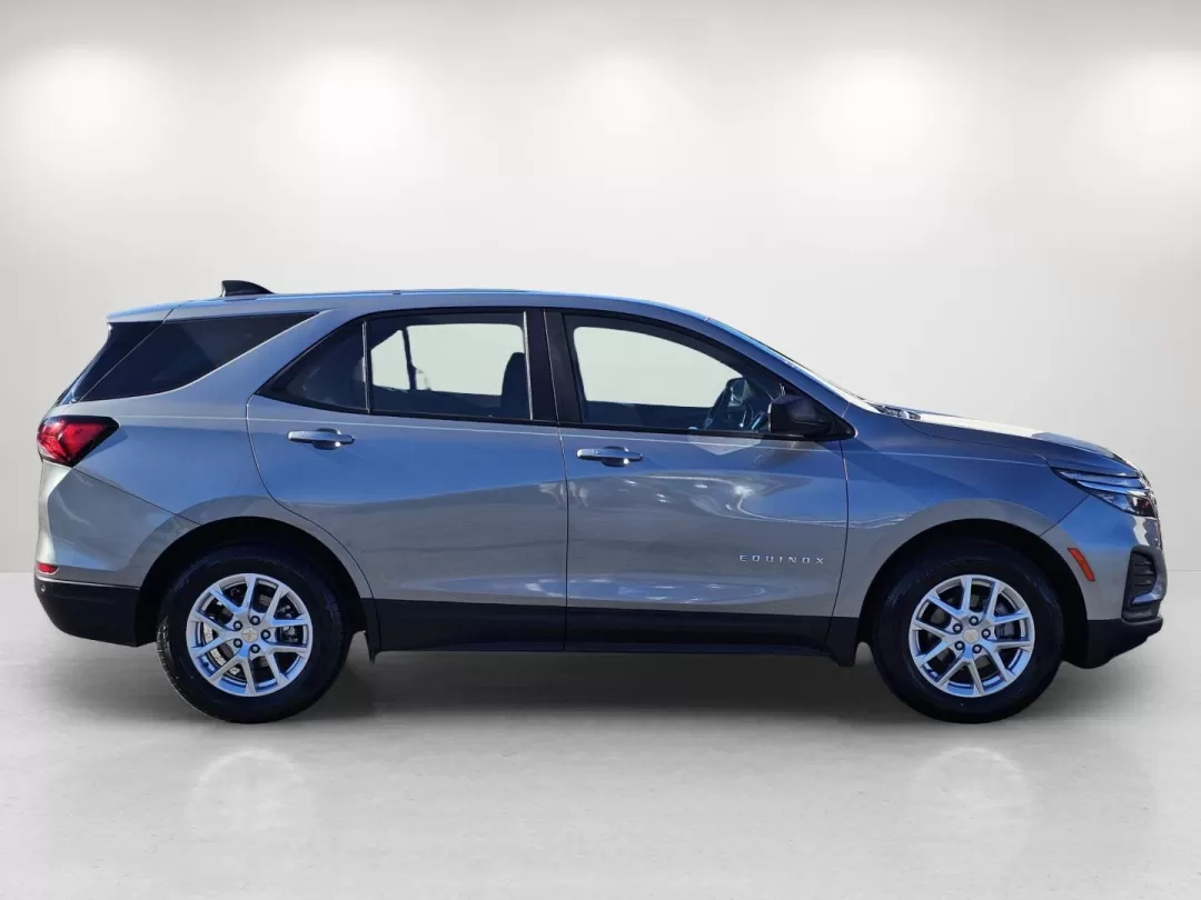2023 /Medium Ash Gray Chevrolet Equinox LS (3GNAXHEG0PL) with an Other engine, located at 3959 U.S. 80 W, Phenix City, AL, 36870, (334) 297-4885, 32.469296, -85.135185 - **Discover Your Next Adventure with the 2023 Chevrolet Equinox LS at Gils Auto!**<br /> <br /> Are you ready to elevate your family outings, weekend getaways, or daily commutes? The 2023 Chevrolet Equinox LS is the perfect companion for those who crave versatility and comfort without compromising on - Photo#4