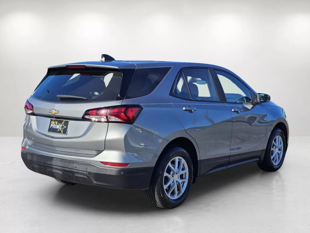2023 /Medium Ash Gray Chevrolet Equinox LS (3GNAXHEG0PL) with an Other engine, located at 3959 U.S. 80 W, Phenix City, AL, 36870, (334) 297-4885, 32.469296, -85.135185 - **Discover Your Next Adventure with the 2023 Chevrolet Equinox LS at Gils Auto!**<br /> <br /> Are you ready to elevate your family outings, weekend getaways, or daily commutes? The 2023 Chevrolet Equinox LS is the perfect companion for those who crave versatility and comfort without compromising on - Photo#5