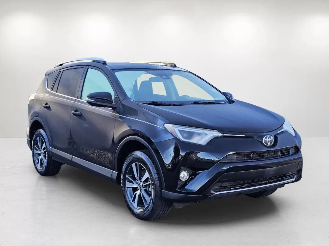 2018 Toyota RAV4 XLE (2T3RFREV3JW) with an Other engine, located at 1430 Gateway Drive, Opelika, AL, 36801, (334) 239-0944, 32.637871, -85.409790 - **Discover Adventure with the 2018 Toyota RAV4 Your Perfect SUV for Family Road Trips and Daily Commutes!**<br /> <br /> Are you ready to embrace freedom and adventure while ensuring safety and comfort for your family? Look no further than this stunning 2018 Toyota RAV4, available at Gils Auto in P - Photo#3