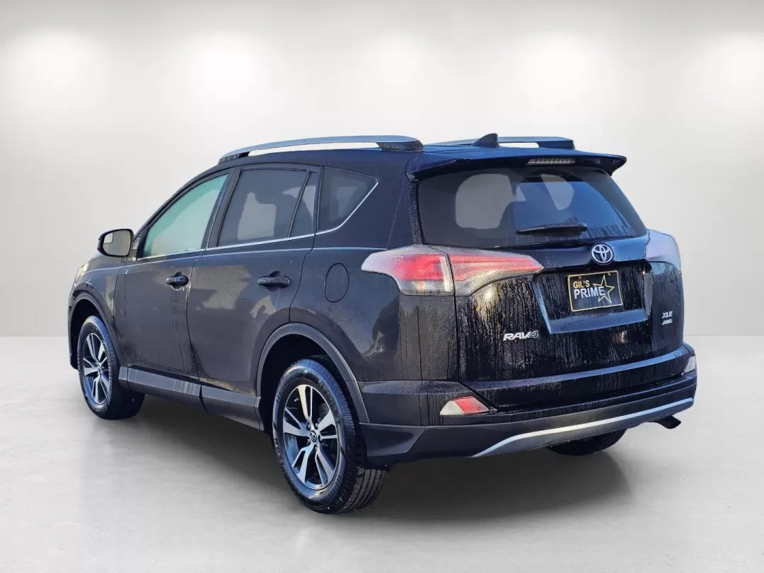 2018 Toyota RAV4 XLE (2T3RFREV3JW) with an Other engine, located at 1430 Gateway Drive, Opelika, AL, 36801, (334) 239-0944, 32.637871, -85.409790 - **Discover Adventure with the 2018 Toyota RAV4 Your Perfect SUV for Family Road Trips and Daily Commutes!**<br /> <br /> Are you ready to embrace freedom and adventure while ensuring safety and comfort for your family? Look no further than this stunning 2018 Toyota RAV4, available at Gils Auto in P - Photo#7