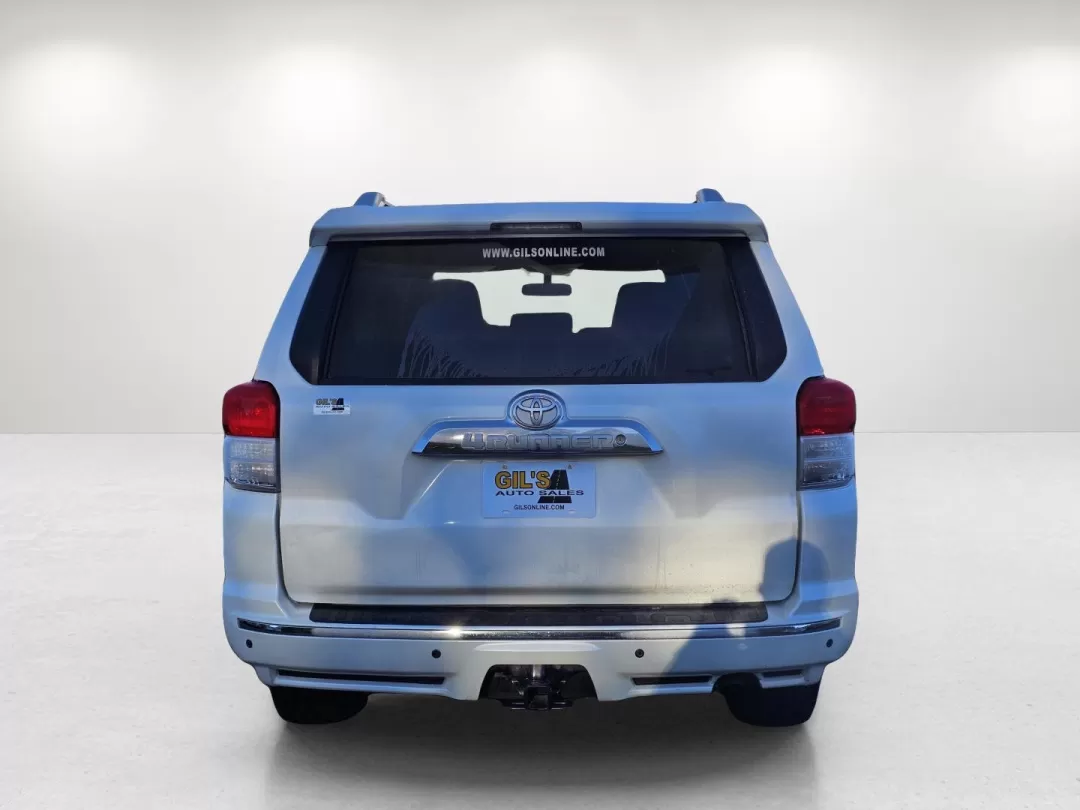 2011 Toyota 4Runner SR5 (JTEZU5JR8B5) with an Other engine, located at 1430 Gateway Drive, Opelika, AL, 36801, (334) 239-0944, 32.637871, -85.409790 - Are you ready to elevate your adventures and make every drive a memorable one? The 2011 Toyota 4Runner is the ultimate vehicle for those who crave versatility, comfort, and dependability. Whether you're navigating daily commutes or exploring the great outdoors, this SUV is designed to accommodate yo - Photo#5