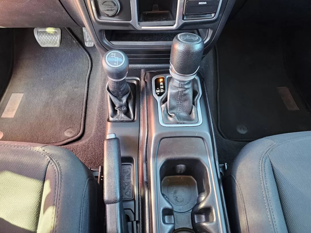 2018 /Black Jeep Wrangler Sport (1C4HJXDG9JW) with an Other engine, located at 3959 U.S. 80 W, Phenix City, AL, 36870, (334) 297-4885, 32.469296, -85.135185 - **Unleash Adventure with This 2018 Jeep Wrangler Sport! Perfect for Weekend Warriors and Daily Commuters Alike!**<br /> <br /> If you're searching for a versatile vehicle that can seamlessly transition from daily commutes to thrilling weekend adventures, look no further than this stunning 2018 Jeep - Photo#12