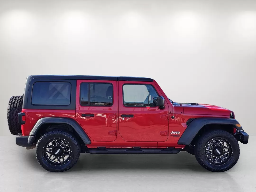2018 /Black Jeep Wrangler Sport (1C4HJXDG9JW) with an Other engine, located at 3959 U.S. 80 W, Phenix City, AL, 36870, (334) 297-4885, 32.469296, -85.135185 - **Unleash Adventure with This 2018 Jeep Wrangler Sport! Perfect for Weekend Warriors and Daily Commuters Alike!**<br /> <br /> If you're searching for a versatile vehicle that can seamlessly transition from daily commutes to thrilling weekend adventures, look no further than this stunning 2018 Jeep - Photo#3
