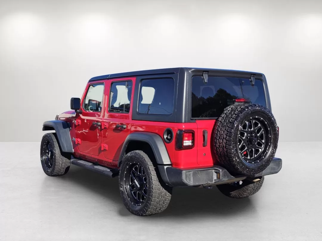 2018 /Black Jeep Wrangler Sport (1C4HJXDG9JW) with an Other engine, located at 3959 U.S. 80 W, Phenix City, AL, 36870, (334) 297-4885, 32.469296, -85.135185 - **Unleash Adventure with This 2018 Jeep Wrangler Sport! Perfect for Weekend Warriors and Daily Commuters Alike!**<br /> <br /> If you're searching for a versatile vehicle that can seamlessly transition from daily commutes to thrilling weekend adventures, look no further than this stunning 2018 Jeep - Photo#6