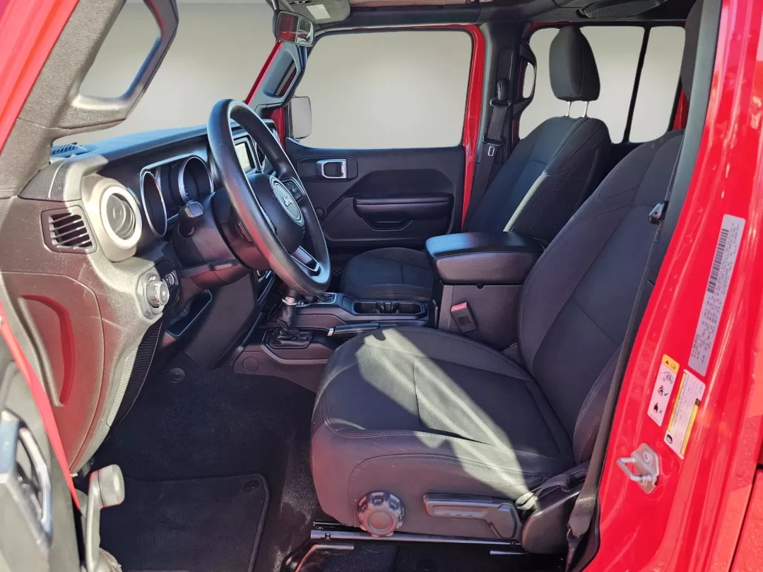 2018 /Black Jeep Wrangler Sport (1C4HJXDG9JW) with an Other engine, located at 3959 U.S. 80 W, Phenix City, AL, 36870, (334) 297-4885, 32.469296, -85.135185 - **Unleash Adventure with This 2018 Jeep Wrangler Sport! Perfect for Weekend Warriors and Daily Commuters Alike!**<br /> <br /> If you're searching for a versatile vehicle that can seamlessly transition from daily commutes to thrilling weekend adventures, look no further than this stunning 2018 Jeep - Photo#9