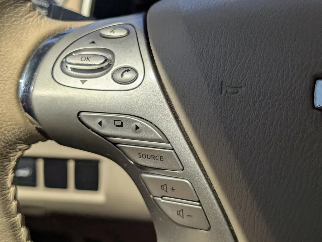 2016 /Beige Nissan Murano Platinum (5N1AZ2MG4GN) with an Other engine, located at 3959 U.S. 80 W, Phenix City, AL, 36870, (334) 297-4885, 32.469296, -85.135185 - Elevate your driving experience with the 2016 Nissan Murano Platinum, now available at Gils Auto in Phenix City, AL. Imagine cruising down the scenic U.S. 80 W, your family comfortably settled in the spacious interior of this stylish SUV, complete with luxurious beige leather-appointed seats and a p - Photo#18