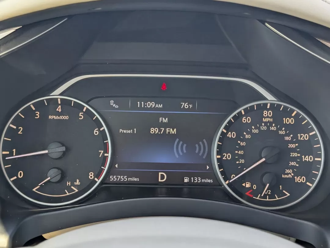 2016 /Beige Nissan Murano Platinum (5N1AZ2MG4GN) with an Other engine, located at 5115 14th Ave., Columbus, GA, 31904, (706) 323-0345, 32.511494, -84.971046 - Elevate your driving experience with the 2016 Nissan Murano Platinum, now available at Gils Auto in Phenix City, AL. Imagine cruising down the scenic U.S. 80 W, your family comfortably settled in the spacious interior of this stylish SUV, complete with luxurious beige leather-appointed seats and a p - Photo#22