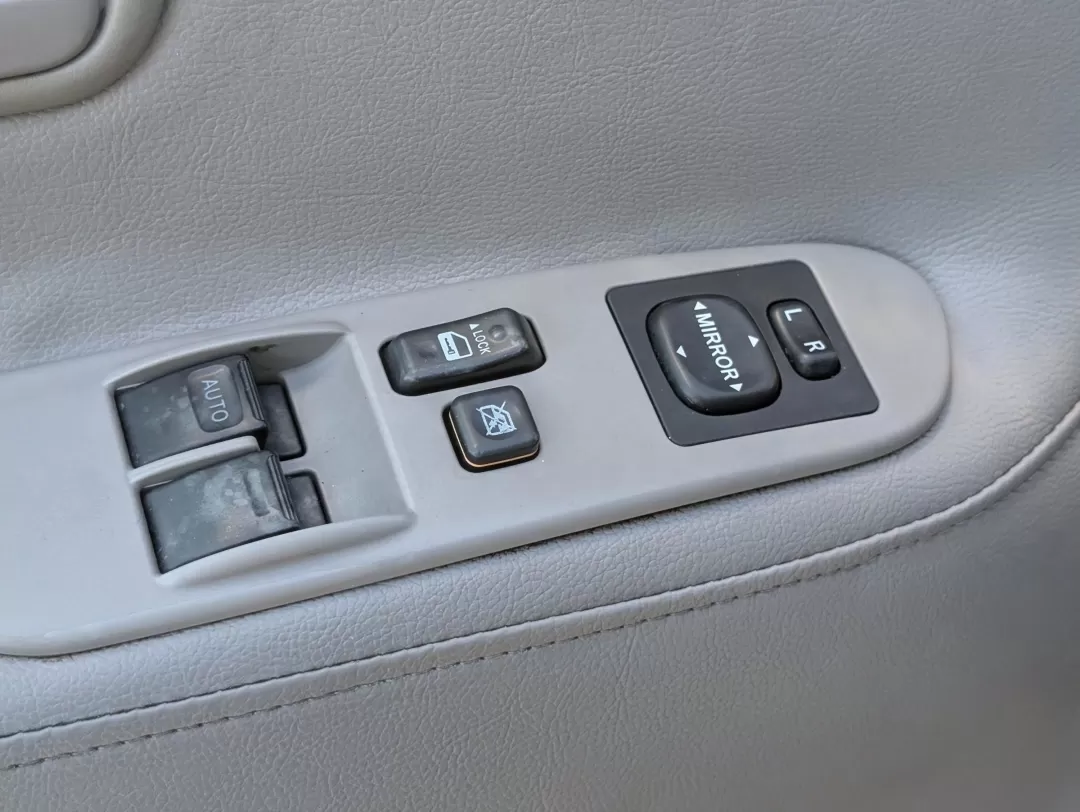 2006 Toyota Tundra SR5 (5TBRT34126S) with an Other engine, located at 3959 U.S. 80 W, Phenix City, AL, 36870, (334) 297-4885, 32.469296, -85.135185 - Are you in the market for a reliable vehicle that can handle both your daily commute and weekend adventures? Look no further than this 2006 Toyota Tundra SR5, available now at Gils Auto in Phenix City, AL. This extended cab pickup is not just a vehicle; it's a lifestyle upgrade, perfect for anyone w - Photo#8