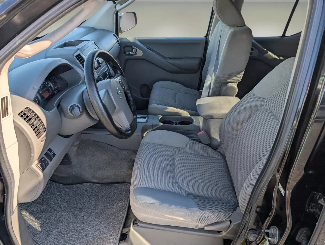 2010 /Steel Nissan Frontier SE (1N6AD0FR2AC) with an Other engine, located at 3959 U.S. 80 W, Phenix City, AL, 36870, (334) 297-4885, 32.469296, -85.135185 - **Discover Adventure with the 2010 Nissan Frontier SE at Gils Auto - Phenix City!**<br /> <br /> Are you ready to embrace the thrill of weekend adventures or tackle everyday tasks with ease? Whether you're hauling gear for a family camping trip or navigating city streets, the 2010 Nissan Frontier SE - Photo#11