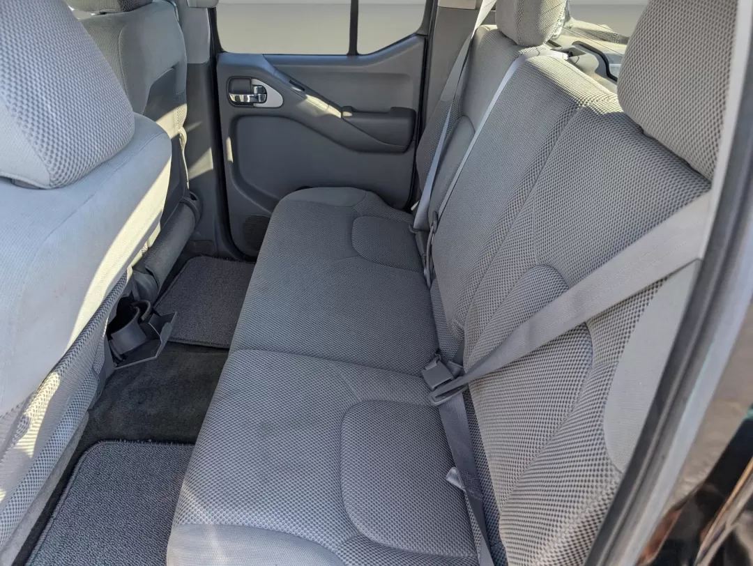 2010 /Steel Nissan Frontier SE (1N6AD0FR2AC) with an Other engine, located at 1430 Gateway Drive, Opelika, AL, 36801, (334) 239-0944, 32.637871, -85.409790 - 2010 Nissan Frontier SE - Photo#11