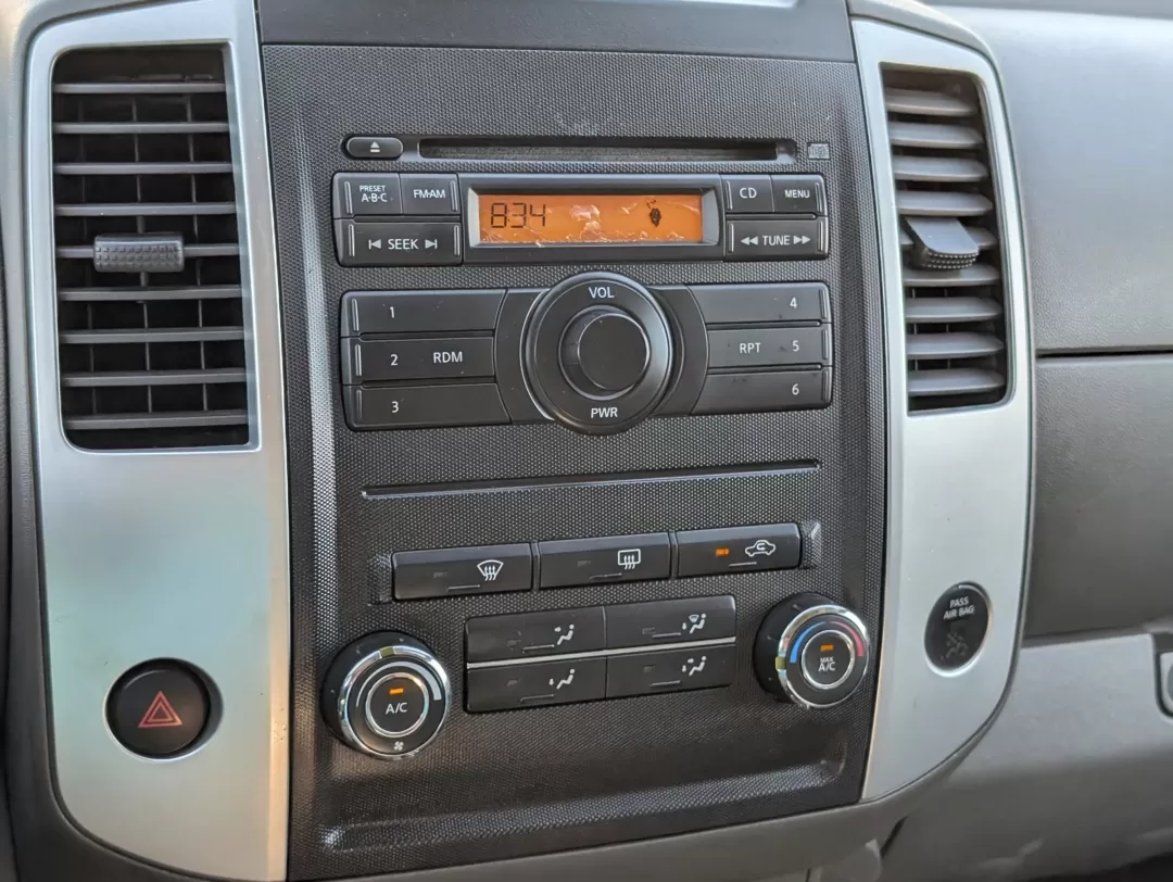 2010 /Steel Nissan Frontier SE (1N6AD0FR2AC) with an Other engine, located at 1430 Gateway Drive, Opelika, AL, 36801, (334) 239-0944, 32.637871, -85.409790 - 2010 Nissan Frontier SE - Photo#14