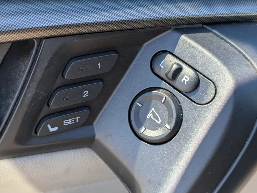 2012 Acura TL Auto (19UUA8F23CA) with an Other engine, located at 5115 14th Ave., Columbus, GA, 31904, (706) 323-0345, 32.511494, -84.971046 - 2012 Acura TL Auto - Photo#9