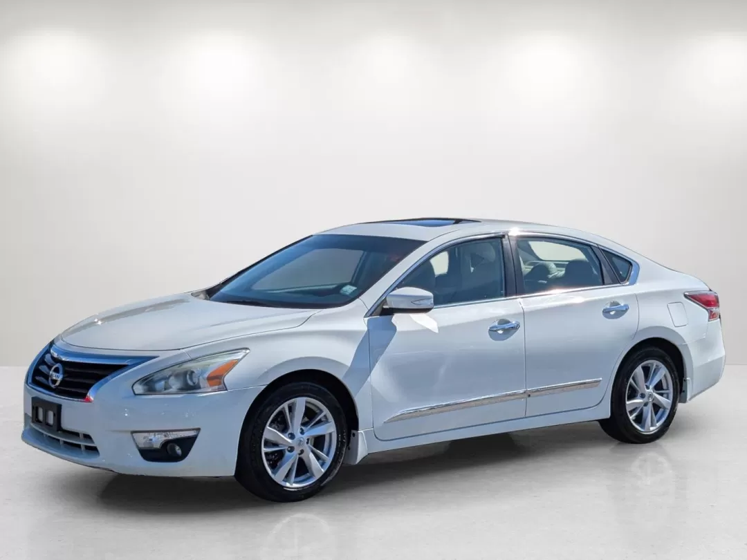 2015 /Beige Nissan Altima 2.5 SV (1N4AL3AP5FC) with an Other engine, located at 521 Old Farm Lane Rd, Prattville, AL, 36066, (334) 325-1505, 32.482460, -86.416367 - **Drive Your Future with the 2015 Nissan Altima Perfect for Your Lifestyle!**<br /> <br /> Are you in search of a reliable sedan that complements your lifestyle, whether it's daily commuting, family road trips, or simply navigating the urban landscape of Phenix City? Look no further! Gils Auto in P - Photo#7