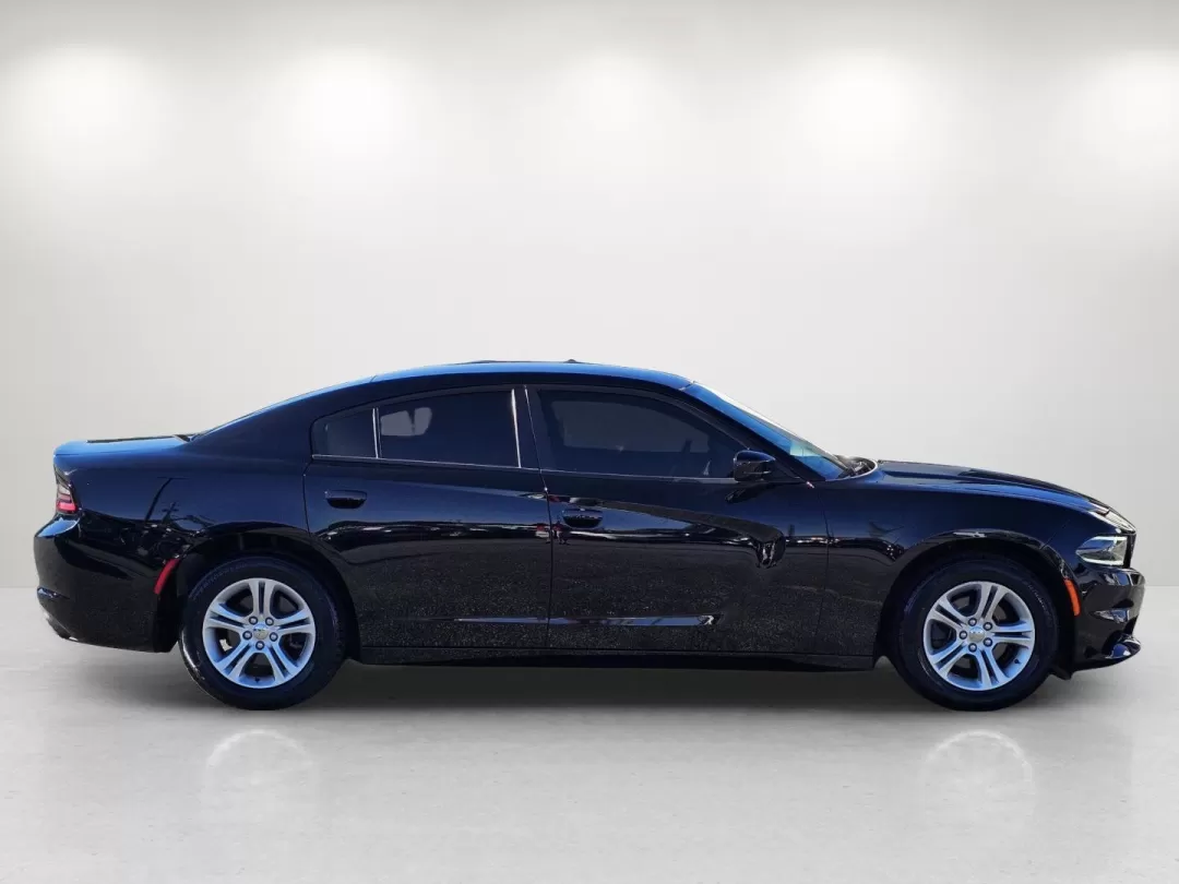 2016 /Black Dodge Charger SE (2C3CDXBG3GH) with an Other engine, located at 5115 14th Ave., Columbus, GA, 31904, (706) 323-0345, 32.511494, -84.971046 - Experience the thrill of the open road with the 2016 Dodge Charger SE, a perfect blend of style and performance ideal for both daily commuters and weekend adventurers. This sporty coupe isn't just a car; it's a lifestyle choice designed for those who crave excitement, whether you're navigating city - Photo#3