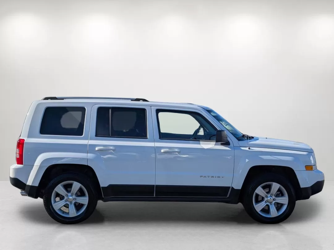 2014 /Dark Slate Gray Jeep Patriot Limited (1C4NJPCB8ED) with an Other engine, located at 3959 U.S. 80 W, Phenix City, AL, 36870, (334) 297-4885, 32.469296, -85.135185 - Discover the ultimate blend of style and practicality with the 2014 Jeep Patriot Limited, an SUV designed for those who refuse to compromise on adventure or comfort. Whether you're exploring the scenic routes of the Chattahoochee River or commuting through the bustling streets of Phenix City, AL, th - Photo#4