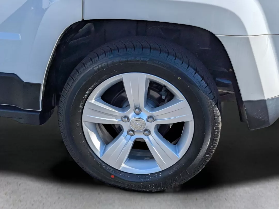 2014 /Dark Slate Gray Jeep Patriot Limited (1C4NJPCB8ED) with an Other engine, located at 5115 14th Ave., Columbus, GA, 31904, (706) 323-0345, 32.511494, -84.971046 - Discover the ultimate blend of style and practicality with the 2014 Jeep Patriot Limited, an SUV designed for those who refuse to compromise on adventure or comfort. Whether you're exploring the scenic routes of the Chattahoochee River or commuting through the bustling streets of Phenix City, AL, th - Photo#8