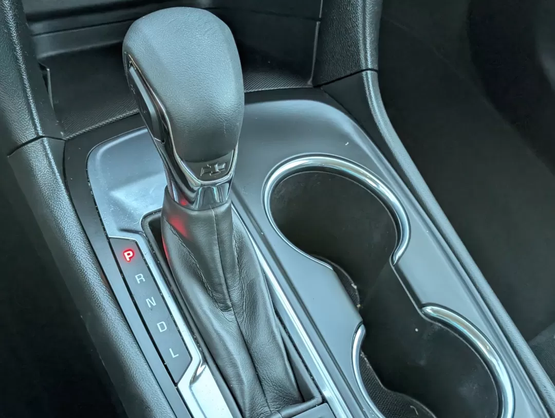 2022 /Medium Ash Gray Chevrolet Equinox LS (3GNAXHEV9NS) with an Other engine, located at 3959 U.S. 80 W, Phenix City, AL, 36870, (334) 297-4885, 32.469296, -85.135185 - **Discover Your Perfect Adventure Companion: 2022 Chevrolet Equinox LS at Gils Auto!**<br /> <br /> Are you in search of a reliable SUV that fits seamlessly into your active lifestyle? Look no further than the 2022 Chevrolet Equinox LS, now available at Gils Auto in Phenix City, AL. This versatile s - Photo#16
