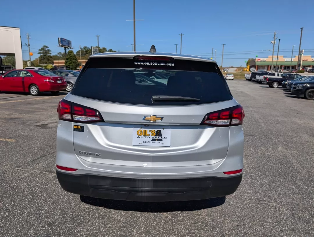 2022 /Medium Ash Gray Chevrolet Equinox LS (3GNAXHEV9NS) with an Other engine, located at 5115 14th Ave., Columbus, GA, 31904, (706) 323-0345, 32.511494, -84.971046 - **Discover Your Perfect Adventure Companion: 2022 Chevrolet Equinox LS at Gils Auto!**<br /> <br /> Are you in search of a reliable SUV that fits seamlessly into your active lifestyle? Look no further than the 2022 Chevrolet Equinox LS, now available at Gils Auto in Phenix City, AL. This versatile s - Photo#5