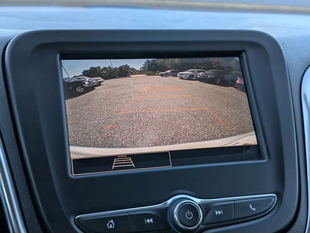 2022 /Medium Ash Gray Chevrolet Equinox LS (3GNAXHEV9NS) with an Other engine, located at 5115 14th Ave., Columbus, GA, 31904, (706) 323-0345, 32.511494, -84.971046 - **Discover Your Perfect Adventure Companion: 2022 Chevrolet Equinox LS at Gils Auto!**<br /> <br /> Are you in search of a reliable SUV that fits seamlessly into your active lifestyle? Look no further than the 2022 Chevrolet Equinox LS, now available at Gils Auto in Phenix City, AL. This versatile s - Photo#19