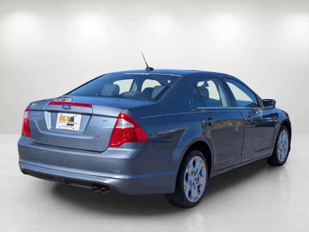 2011 Ford Fusion SE (3FAHP0HA3BR) with an Other engine, located at 7000 Northlake Connector, Columbus, GA, 31904, (706) 987-8085, 32.524975, -84.978134 - ### Discover Your Perfect Ride: 2011 Ford Fusion SE at Gils Auto<br /> <br /> Are you in search of a reliable sedan that seamlessly fits into your everyday lifestyle? Whether you're commuting to work, running errands, or taking the kids to soccer practice, the 2011 Ford Fusion SE is the vehicle that - Photo#4