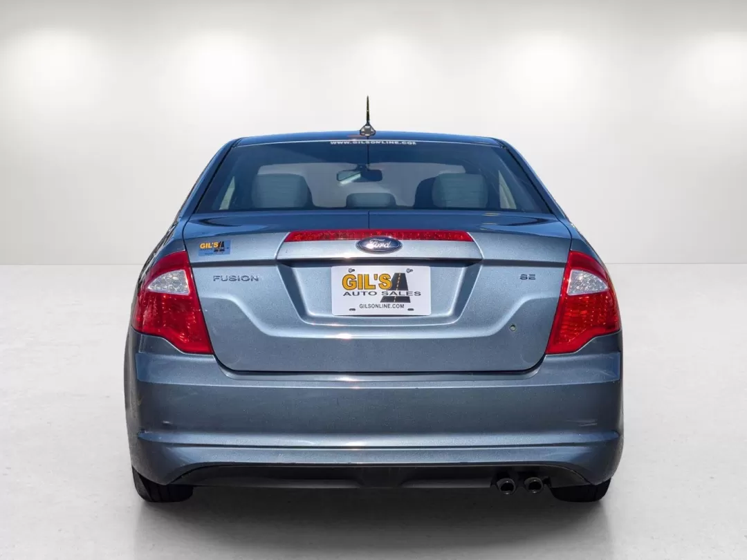 2011 Ford Fusion SE (3FAHP0HA3BR) with an Other engine, located at 7000 Northlake Connector, Columbus, GA, 31904, (706) 987-8085, 32.524975, -84.978134 - ### Discover Your Perfect Ride: 2011 Ford Fusion SE at Gils Auto<br /> <br /> Are you in search of a reliable sedan that seamlessly fits into your everyday lifestyle? Whether you're commuting to work, running errands, or taking the kids to soccer practice, the 2011 Ford Fusion SE is the vehicle that - Photo#5