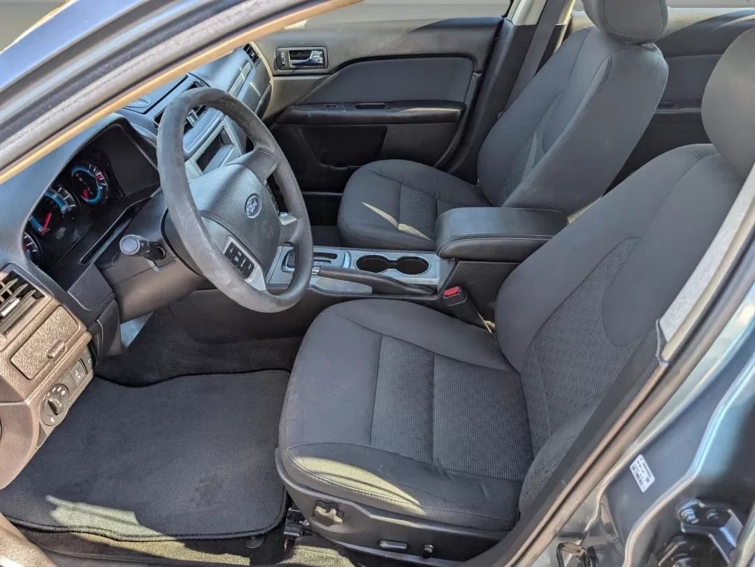 2011 Ford Fusion SE (3FAHP0HA3BR) with an Other engine, located at 7000 Northlake Connector, Columbus, GA, 31904, (706) 987-8085, 32.524975, -84.978134 - ### Discover Your Perfect Ride: 2011 Ford Fusion SE at Gils Auto<br /> <br /> Are you in search of a reliable sedan that seamlessly fits into your everyday lifestyle? Whether you're commuting to work, running errands, or taking the kids to soccer practice, the 2011 Ford Fusion SE is the vehicle that - Photo#10