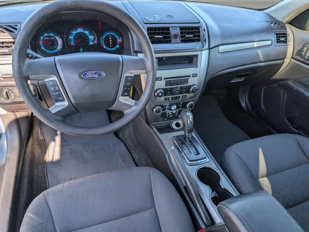 2011 Ford Fusion SE (3FAHP0HA3BR) with an Other engine, located at 7000 Northlake Connector, Columbus, GA, 31904, (706) 987-8085, 32.524975, -84.978134 - ### Discover Your Perfect Ride: 2011 Ford Fusion SE at Gils Auto<br /> <br /> Are you in search of a reliable sedan that seamlessly fits into your everyday lifestyle? Whether you're commuting to work, running errands, or taking the kids to soccer practice, the 2011 Ford Fusion SE is the vehicle that - Photo#12