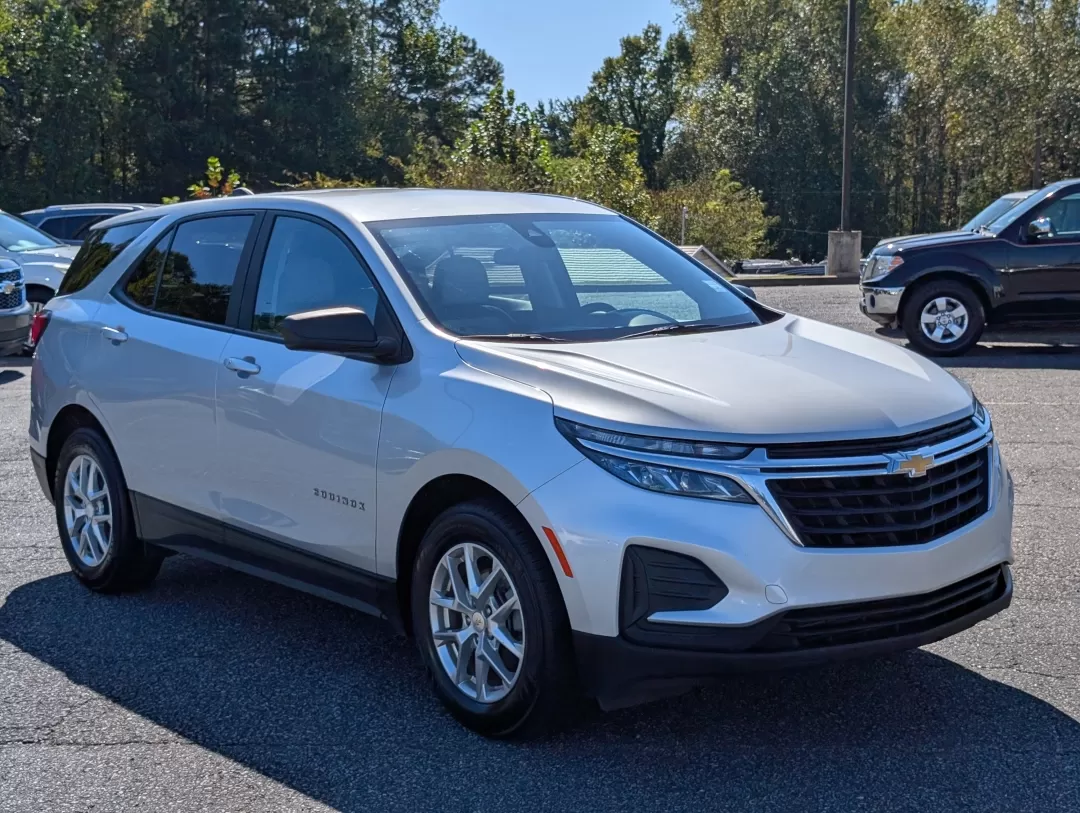 2022 /Medium Ash Gray Chevrolet Equinox LS (2GNAXHEV7N6) with an Other engine, located at 804 22nd Ave, Phenix City, AL, 36870, (334) 297-1860, 32.484749, -85.024475 - 2022 Chevrolet Equinox LS - Photo#2