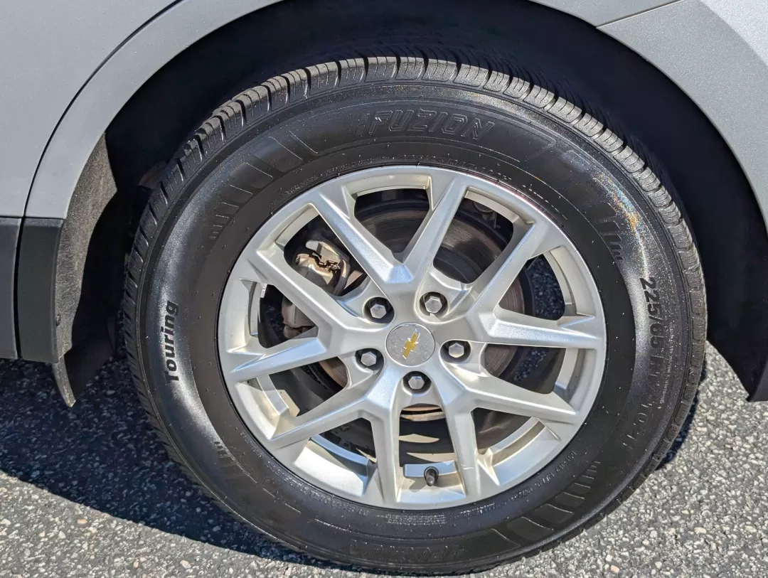 2022 /Medium Ash Gray Chevrolet Equinox LS (2GNAXHEV7N6) with an Other engine, located at 804 22nd Ave, Phenix City, AL, 36870, (334) 297-1860, 32.484749, -85.024475 - 2022 Chevrolet Equinox LS - Photo#8