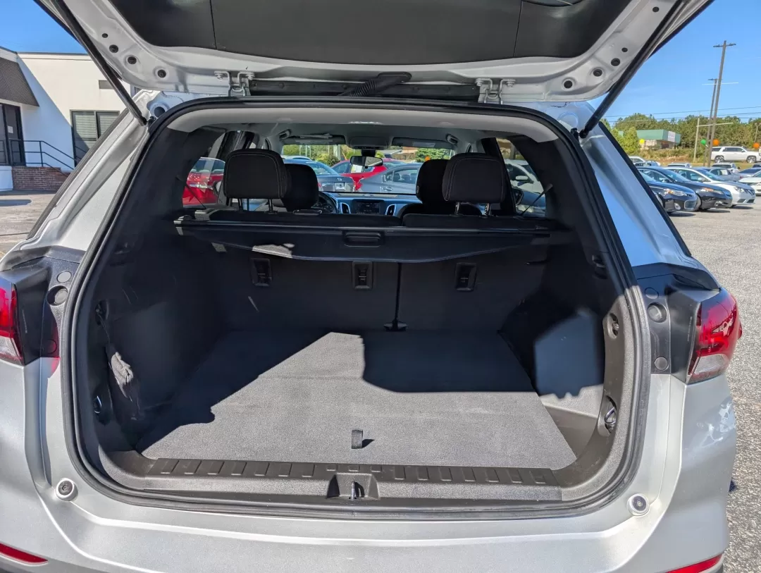 2022 /Medium Ash Gray Chevrolet Equinox LS (2GNAXHEV7N6) with an Other engine, located at 804 22nd Ave, Phenix City, AL, 36870, (334) 297-1860, 32.484749, -85.024475 - 2022 Chevrolet Equinox LS - Photo#9