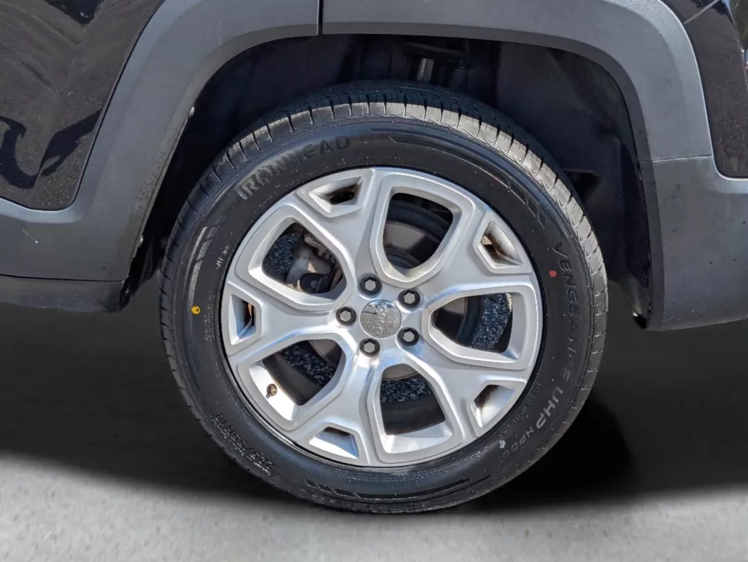 2016 /Black Jeep Renegade Limited (ZACCJBDT2GP) with an Other engine, located at 521 Old Farm Lane Rd, Prattville, AL, 36066, (334) 325-1505, 32.482460, -86.416367 - **Explore the Great Outdoors with the 2016 Jeep Renegade Limited - Your Adventure Awaits!**<br /> <br /> Are you ready to elevate your weekend adventures? The 2016 Jeep Renegade Limited is the perfect companion for those who crave the thrill of exploration while enjoying the comforts of a modern cro - Photo#8