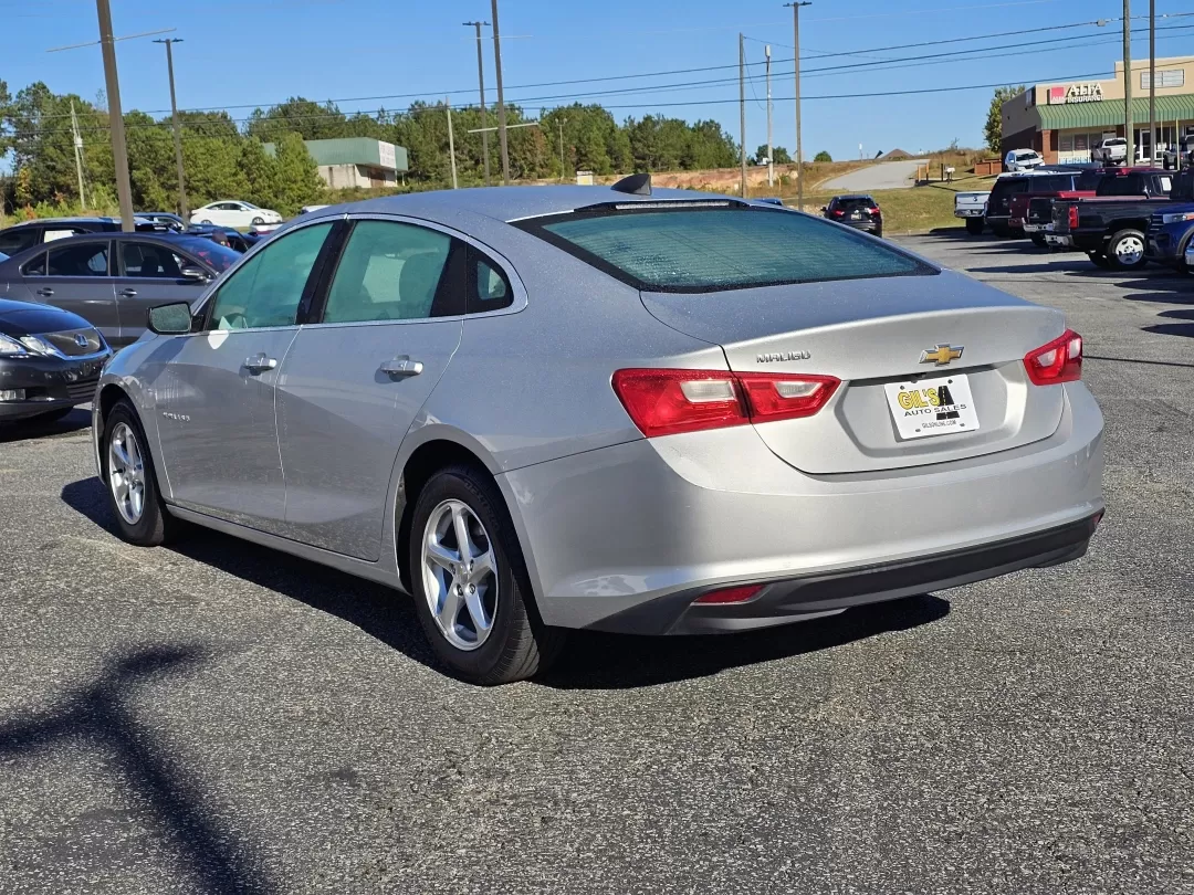 2018 /Jet Black Chevrolet Malibu LS (1G1ZB5ST1JF) with an Other engine, located at 3959 U.S. 80 W, Phenix City, AL, 36870, (334) 297-4885, 32.469296, -85.135185 - **Discover Your New Adventure with the 2018 Chevrolet Malibu at Gils Auto in Prattville, AL!**<br /> <br /> Are you ready to elevate your daily commute or embark on weekend adventures without breaking the bank? Look no further than the 2018 Chevrolet Malibu, available now at Gils Auto! This well-rou - Photo#6