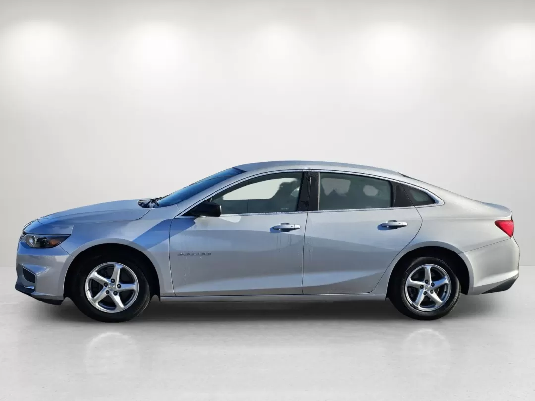 2018 /Jet Black Chevrolet Malibu LS (1G1ZB5ST1JF) with an Other engine, located at 3959 U.S. 80 W, Phenix City, AL, 36870, (334) 297-4885, 32.469296, -85.135185 - **Discover Your New Adventure with the 2018 Chevrolet Malibu at Gils Auto in Prattville, AL!**<br /> <br /> Are you ready to elevate your daily commute or embark on weekend adventures without breaking the bank? Look no further than the 2018 Chevrolet Malibu, available now at Gils Auto! This well-rou - Photo#8