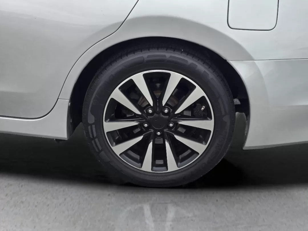 2018 /Charcoal Nissan Altima 2.5 SL (1N4AL3AP4JC) with an Other engine, located at 3959 U.S. 80 W, Phenix City, AL, 36870, (334) 297-4885, 32.469296, -85.135185 - ### Discover the 2018 Nissan Altima 2.5 SL Your Perfect Commuter Companion!<br /> <br /> Are you searching for a reliable vehicle that seamlessly fits into your busy lifestyle? Look no further than this stunning 2018 Nissan Altima 2.5 SL, now available at Gils Auto in Phenix City, AL! This sedan is - Photo#9