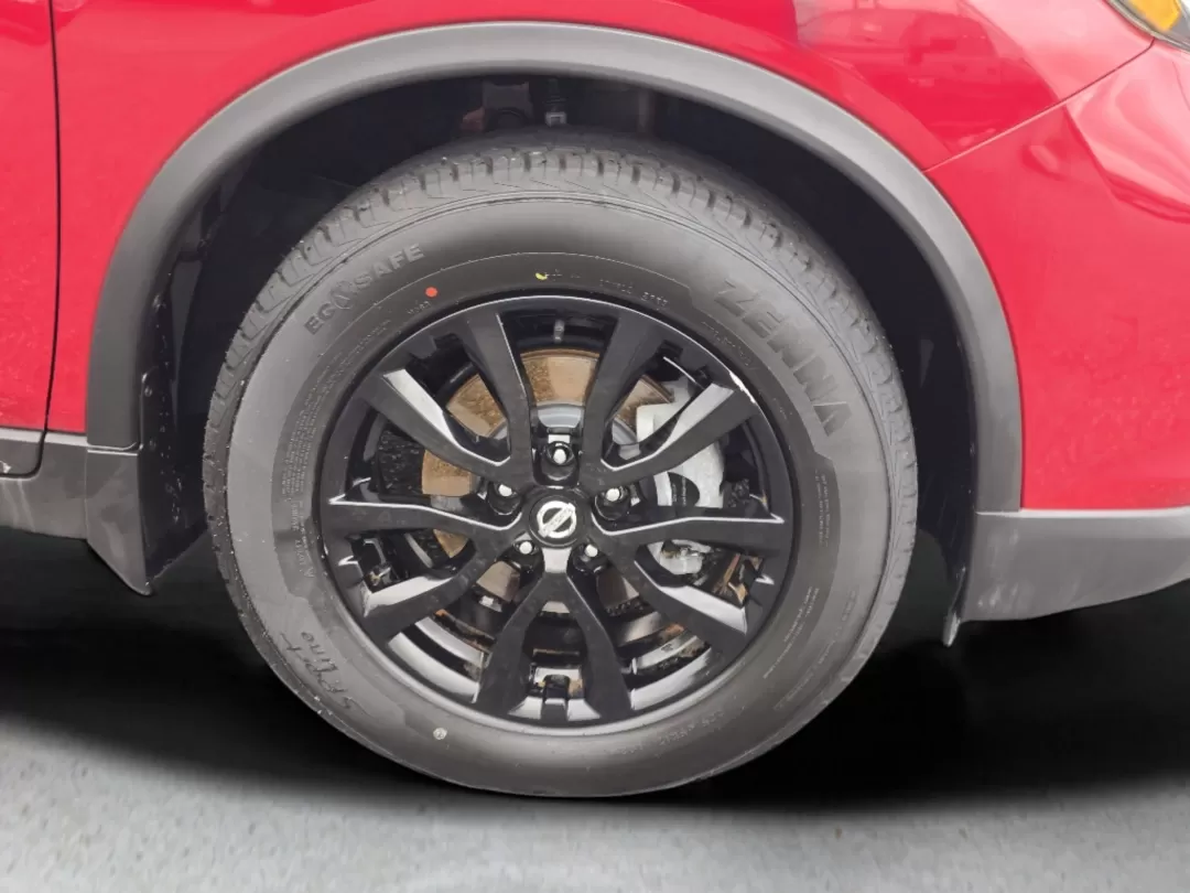 2017 /Charcoal Nissan Rogue SV (5N1AT2MT0HC) with an Other engine, located at 521 Old Farm Lane Rd, Prattville, AL, 36066, (334) 325-1505, 32.482460, -86.416367 - Discover the perfect blend of style, comfort, and reliability with the 2017 Nissan Rogue SV, available now at Gils Auto in Phenix City, AL. This versatile SUV is not just a vehicle; it's your next adventure partner-ideal for growing families, daily commuters, or anyone seeking a touch of elegance in - Photo#8