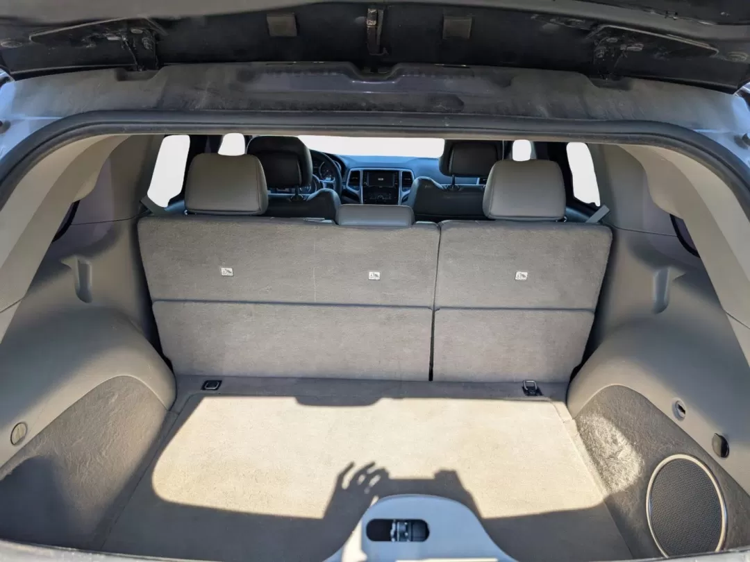 2012 /Dark Graystone/Medium Graystone Jeep Grand Cherokee Laredo Altitude (1C4RJEAG0CC) with an Other engine, located at 804 22nd Ave, Phenix City, AL, 36870, (334) 297-1860, 32.484749, -85.024475 - **Unleash Your Adventurous Spirit with the 2012 Jeep Grand Cherokee Laredo Altitude!**<br /> <br /> Are you looking for the perfect vehicle to elevate your lifestyle? Whether it's weekend getaways, daily commutes, or family road trips, the 2012 Jeep Grand Cherokee Laredo Altitude is designed to meet - Photo#8