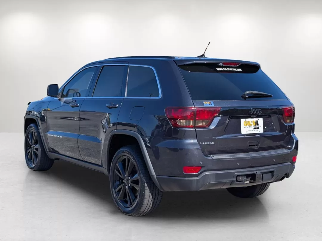 2012 /Dark Graystone/Medium Graystone Jeep Grand Cherokee Laredo Altitude (1C4RJEAG0CC) with an Other engine, located at 1430 Gateway Drive, Opelika, AL, 36801, (334) 239-0944, 32.637871, -85.409790 - **Unleash Your Adventurous Spirit with the 2012 Jeep Grand Cherokee Laredo Altitude!**<br /> <br /> Are you looking for the perfect vehicle to elevate your lifestyle? Whether it's weekend getaways, daily commutes, or family road trips, the 2012 Jeep Grand Cherokee Laredo Altitude is designed to meet - Photo#6
