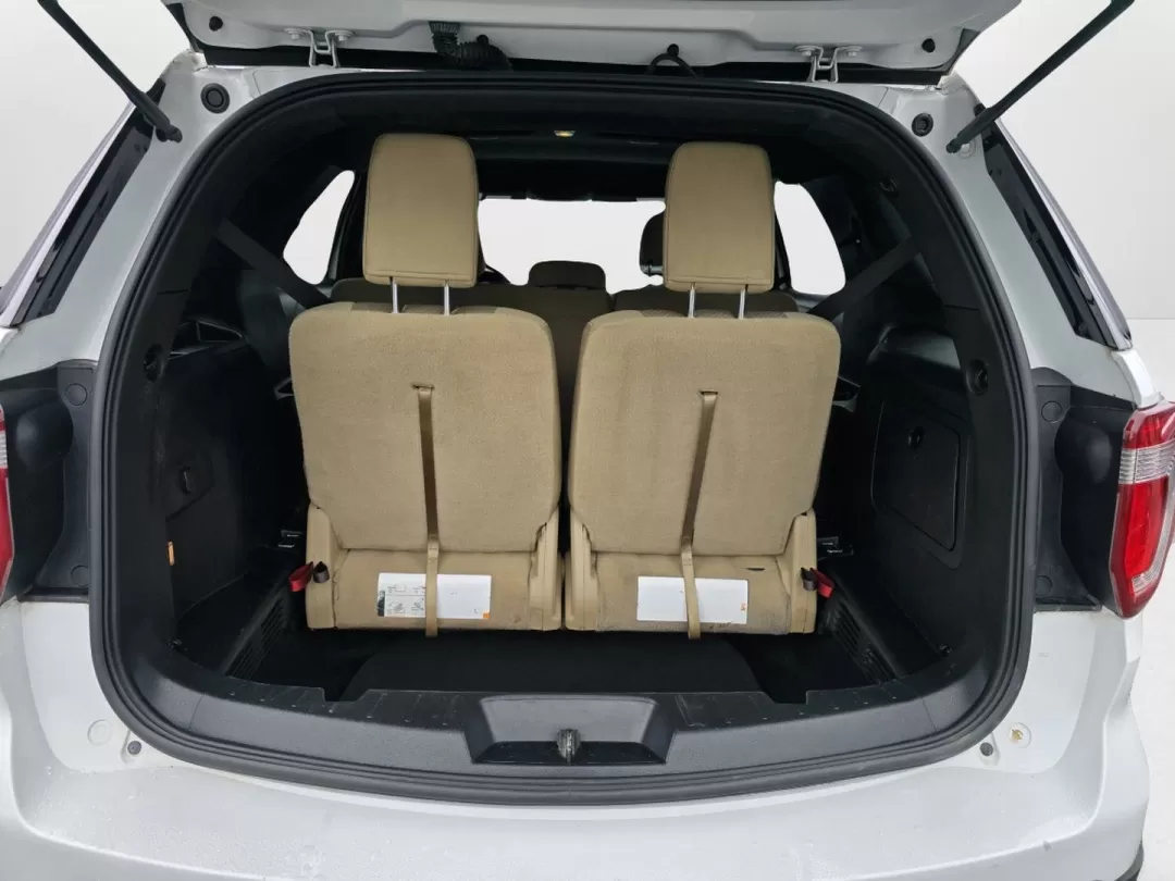 2017 Ford Explorer Base (1FM5K7B82HG) with an Other engine, located at 804 22nd Ave, Phenix City, AL, 36870, (334) 297-1860, 32.484749, -85.024475 - **Unleash Adventure with the 2017 Ford Explorer at Gils Auto - Phenix City!**<br /> <br /> Are you ready to explore new horizons with your family or embark on thrilling weekend adventures? The 2017 Ford Explorer, available now at Gils Auto in Phenix City, AL, is the perfect vehicle to elevate your l - Photo#9