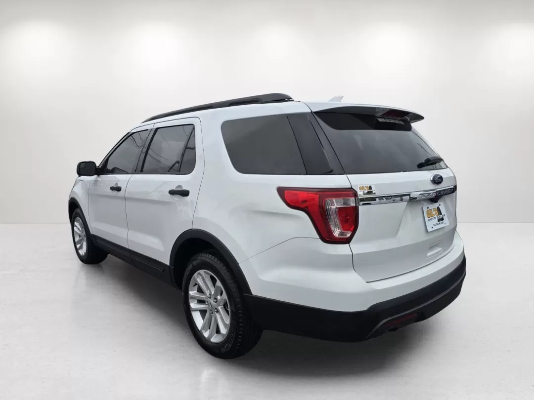 2017 Ford Explorer Base (1FM5K7B82HG) with an Other engine, located at 804 22nd Ave, Phenix City, AL, 36870, (334) 297-1860, 32.484749, -85.024475 - **Unleash Adventure with the 2017 Ford Explorer at Gils Auto - Phenix City!**<br /> <br /> Are you ready to explore new horizons with your family or embark on thrilling weekend adventures? The 2017 Ford Explorer, available now at Gils Auto in Phenix City, AL, is the perfect vehicle to elevate your l - Photo#5