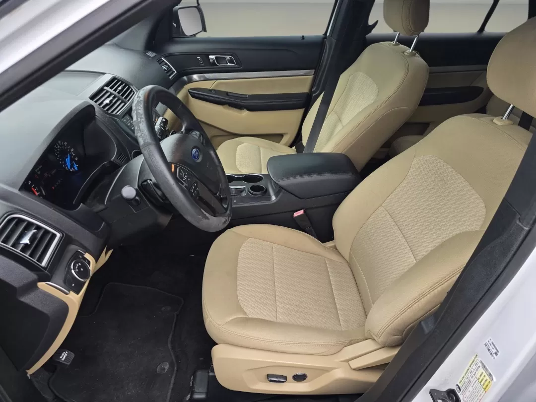 2017 Ford Explorer Base (1FM5K7B82HG) with an Other engine, located at 804 22nd Ave, Phenix City, AL, 36870, (334) 297-1860, 32.484749, -85.024475 - **Unleash Adventure with the 2017 Ford Explorer at Gils Auto - Phenix City!**<br /> <br /> Are you ready to explore new horizons with your family or embark on thrilling weekend adventures? The 2017 Ford Explorer, available now at Gils Auto in Phenix City, AL, is the perfect vehicle to elevate your l - Photo#11