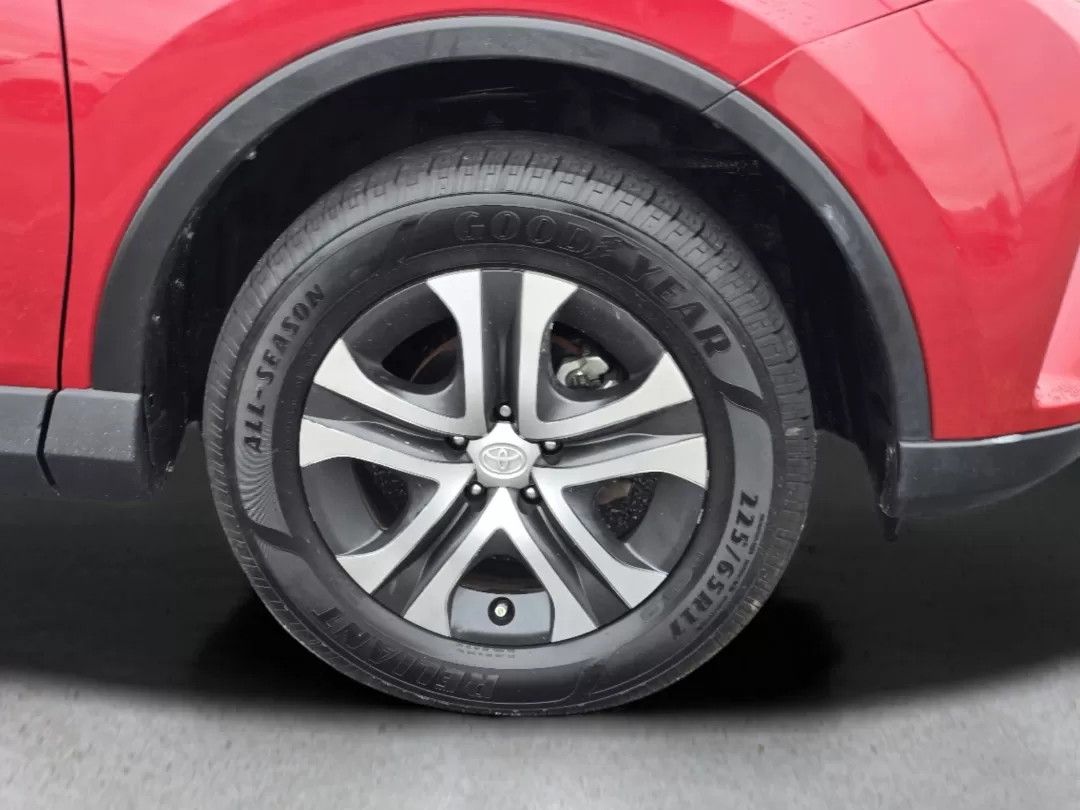 2017 Toyota RAV4 LE (2T3ZFREV7HW) with an Other engine, located at 804 22nd Ave, Phenix City, AL, 36870, (334) 297-1860, 32.484749, -85.024475 - Are you ready to elevate your daily commute or embark on weekend adventures with the perfect SUV? Look no further than this stunning 2017 Toyota RAV4 LE, available now at Gils Auto in Phenix City, AL. Designed for both comfort and versatility, this dynamic vehicle is ideal for growing families, budg - Photo#8