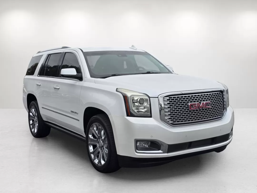 2016 /Cocoa/Dark Atmosphere GMC Yukon Denali (1GKS1CKJ9GR) with an Other engine, located at 3959 U.S. 80 W, Phenix City, AL, 36870, (334) 297-4885, 32.469296, -85.135185 - **Discover Unmatched Luxury and Versatility with This 2016 GMC Yukon Denali**<br /> <br /> Are you in the market for a luxurious SUV that combines power, style, and cutting-edge technology? Look no further than this stunning 2016 GMC Yukon Denali, available now at Gils Auto in Phenix City, AL. Wheth - Photo#3