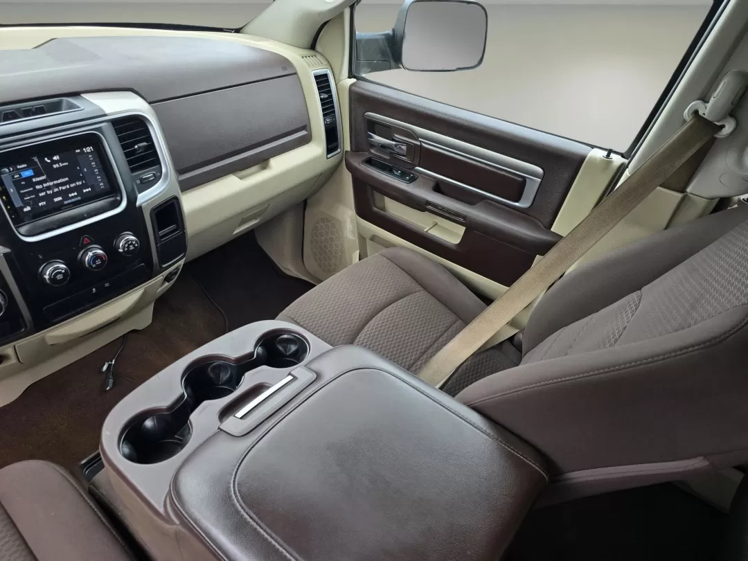 2013 /Canyon Brown/Light Frost Beige Interior Ram 1500 SLT (1C6RR6LG0DS) with an Other engine, located at 5115 14th Ave., Columbus, GA, 31904, (706) 323-0345, 32.511494, -84.971046 - **Unleash Your Adventurous Spirit with the 2013 Ram 1500 SLT A Truck That Fits Your Lifestyle!**<br /> <br /> Are you ready to elevate your driving experience? Whether you're a growing family needing ample space for weekend getaways or a busy professional seeking a reliable commuter vehicle, the 20 - Photo#20