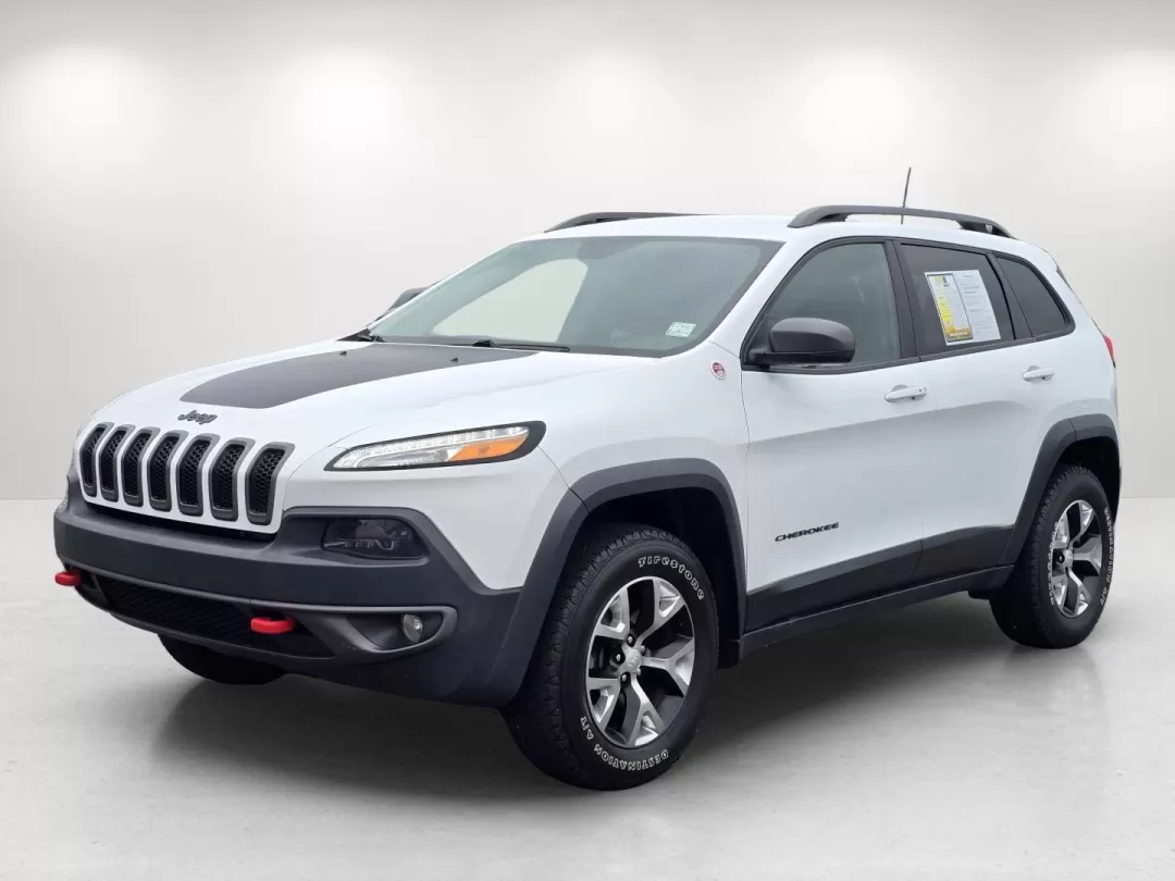 2018 /Black Jeep Cherokee Trailhawk (1C4PJMBX1JD) with an Other engine, located at 3959 U.S. 80 W, Phenix City, AL, 36870, (334) 297-4885, 32.469296, -85.135185 - **Unleash Adventure with the 2018 Jeep Cherokee Trailhawk Your Perfect Companion for Every Journey!**<br /> <br /> Are you ready to elevate your outdoor escapades or simply enhance your daily commute? Look no further than the 2018 Jeep Cherokee Trailhawk, available now at Gils Auto in Phenix City, - Photo#1