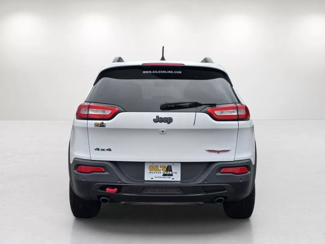 2018 /Black Jeep Cherokee Trailhawk (1C4PJMBX1JD) with an Other engine, located at 3959 U.S. 80 W, Phenix City, AL, 36870, (334) 297-4885, 32.469296, -85.135185 - **Unleash Adventure with the 2018 Jeep Cherokee Trailhawk Your Perfect Companion for Every Journey!**<br /> <br /> Are you ready to elevate your outdoor escapades or simply enhance your daily commute? Look no further than the 2018 Jeep Cherokee Trailhawk, available now at Gils Auto in Phenix City, - Photo#6